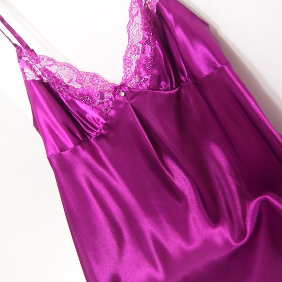Morgan Taylor Sexy Raspberry Satin Chemise Nightgown NWOT  Size M - Picture 1 of 5